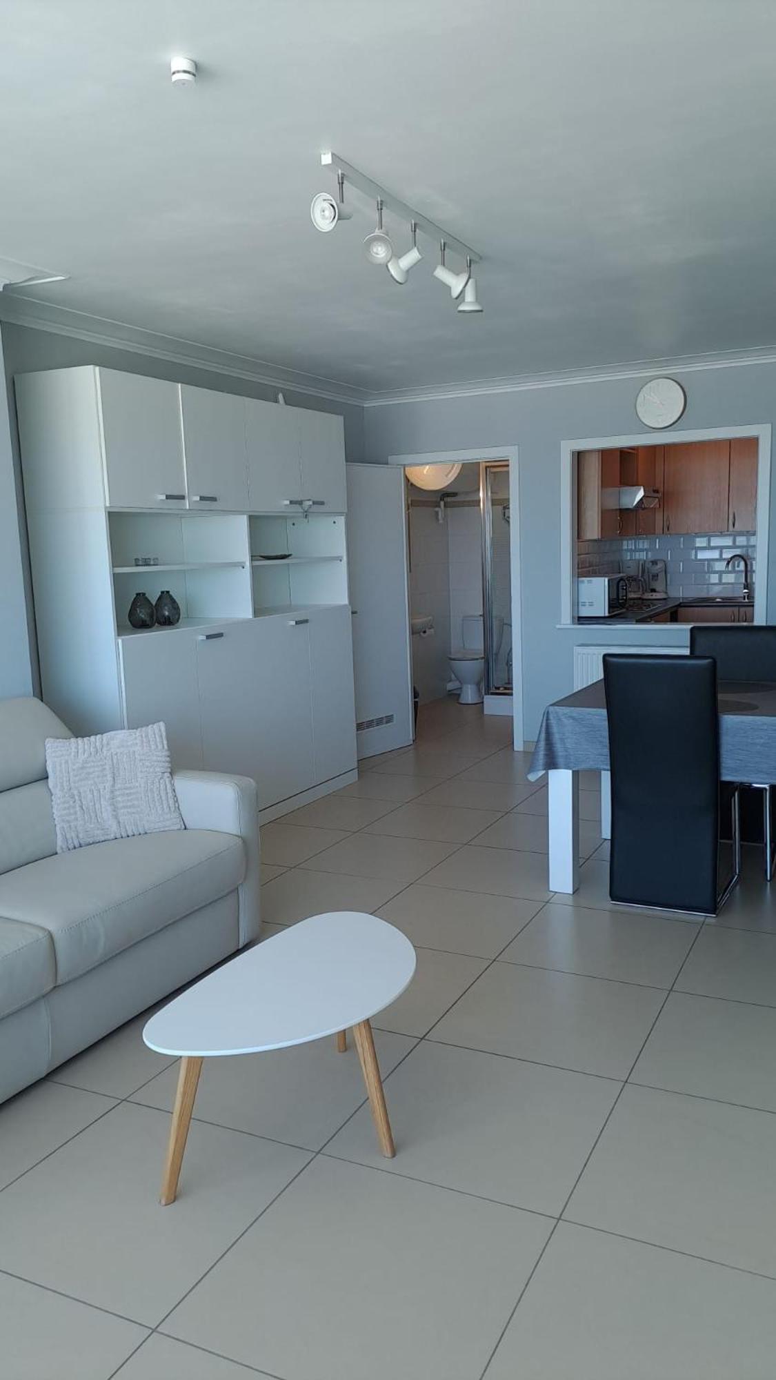 Modern Studio With Beautiful Sea View - 9Th Floor Blankenberge Bagian luar foto
