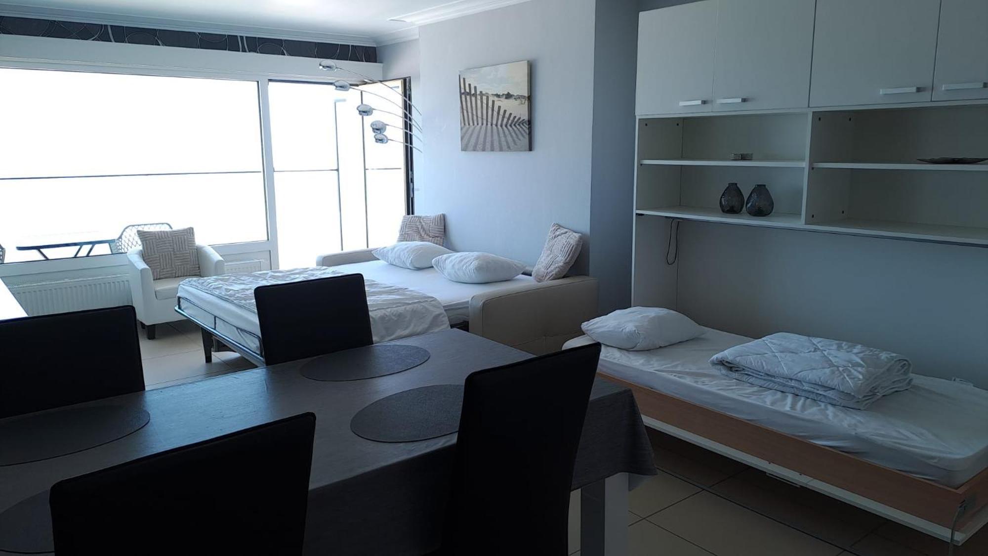 Modern Studio With Beautiful Sea View - 9Th Floor Blankenberge Bagian luar foto